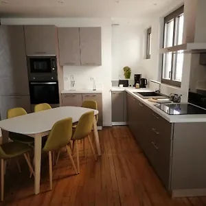 Hébergement de vacances La Citadine Maison De Avec Garage, Bagnères-de-Bigorre